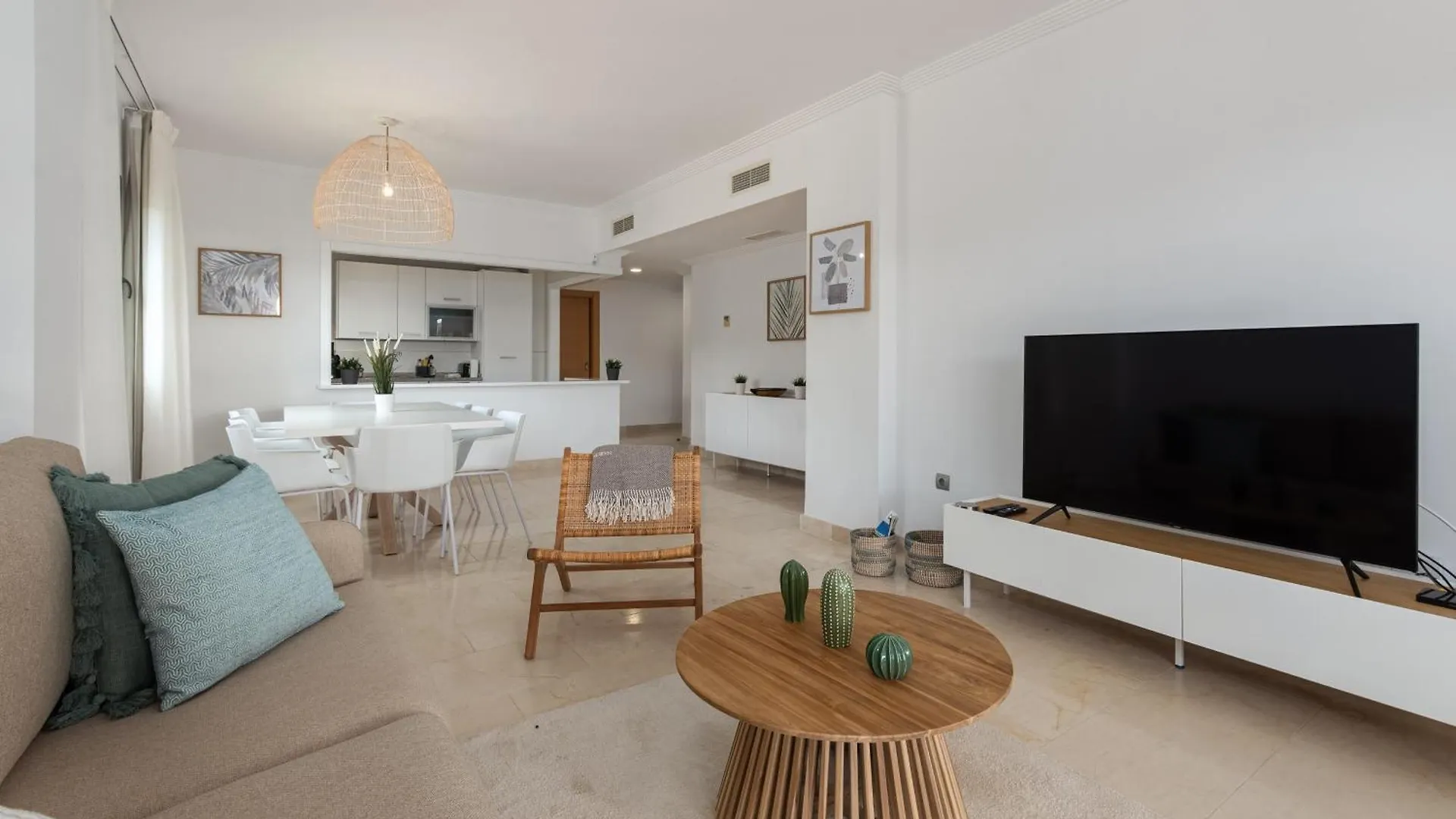 Apartment La Resina 2407 Golf & Beach Estepona